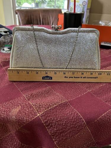 Vintage Silver Metallic Evening Clutch Bag Handbag Purse Chain Strap Bow Clasp - Picture 7 of 10