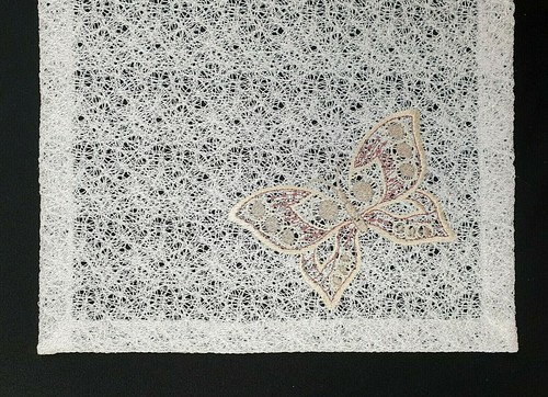PLAUENER SPITZE ® Tischdecke Tischläufer Deckchen SCHMETTERL Tischdeckchen 32x68 - Picture 2 of 3