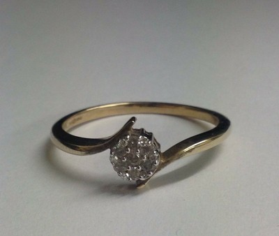 9ct Gold 0 15ct Solitaire Diamond Engagement Ring Hallmarked Size N O T - Revere 9ct White Gold 0 10ct Diamond Solitaire Pendant 9ct Gold 0 15ct Solitaire Diamond Engagement Ring Hallmarked Size N O T - Revere 9ct White Gold 0 10ct Diamond Solitaire Pendant
