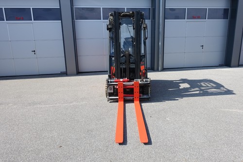 2016 Linde E20 2t Triplex Elektrostapler Seiten + Zinkenversteller - Bild 4 von 18
