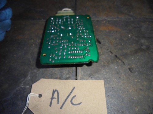 TOYOTA HILUX SURF 1992 A/C AIRCON RELAY CIRCUIT BOARD ( NO COVER ) 077300-1560 - Picture 2 of 2