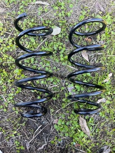 2019-2023 NISSAN KICKS SV REAR LEFT AND RIGHT COIL SPRING SET PAIR OEM - Bild 2 von 4