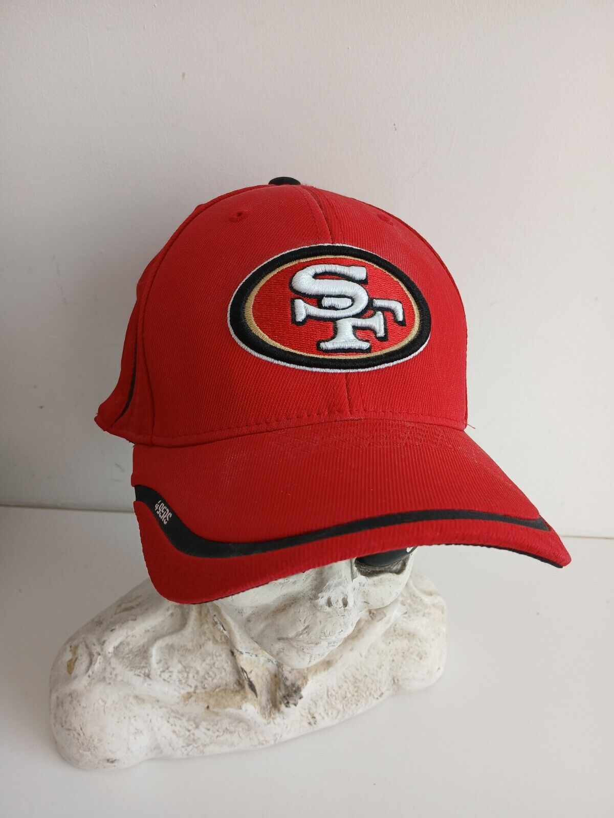 Picture 3 of 12