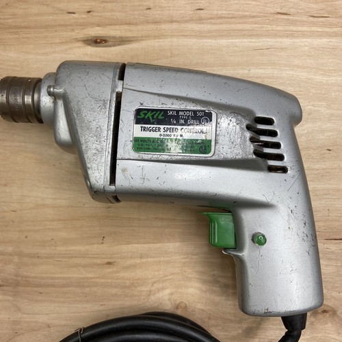 Vintage SKIL DRILL MODEL 501 1/4" ADJUSTABLE TRIGGER SPEED CONTROLS 0-2000 RPM - Picture 7 of 11