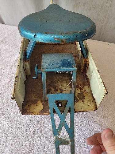 O•Vintage 1950's Structo Toys Blue And White Ride-Er Tow Truck - Picture 16 of 19