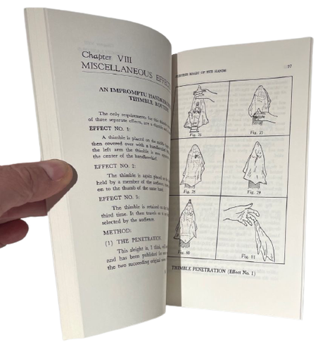 ULTERIORE MAGIA DELLE MANI LIBRO Slitta di Trucchi Magici Carte Monete Palline Corde - Foto 7 di 8