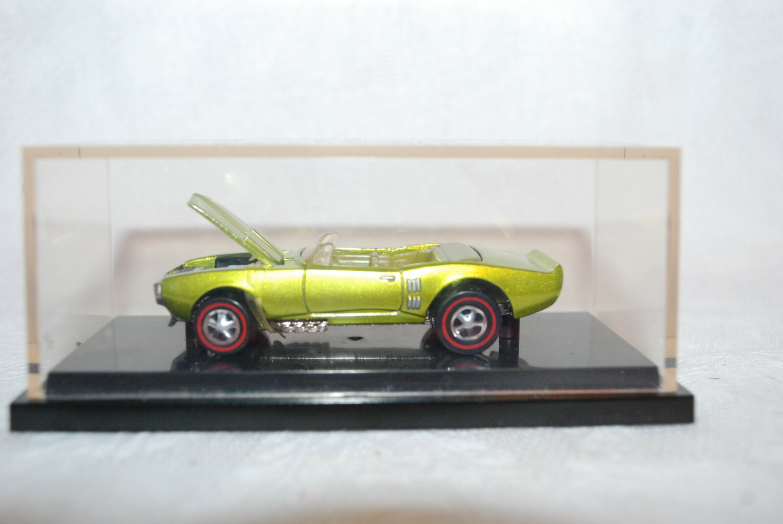 1 64 Scale Light My Firebird - Gorgeous - Hot Wheels 1 64 Scale Light My Firebird - Gorgeous - Hot Wheels