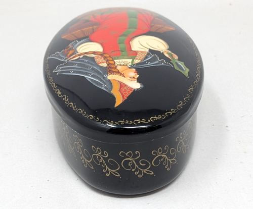 Vintage Russian Fairy Tale Tsarevna Hand Painted Metal Lacquer Oval Trinket Box - Picture 4 of 7