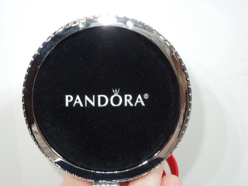 2018 PANDORA WEIHNACHTSSCHMUCK KUGEL CHARM HALTER *OHNE CHARM, ABNEHMBARES DATUM* - Bild 7 von 8