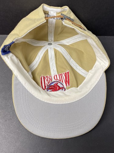Wild Red Distinctive Ale StrapBack Buckle Buckle Stitched Trucker Cap Hat - Picture 7 of 9