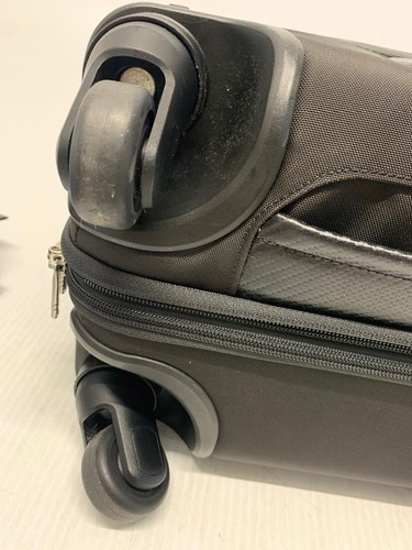 TUMI International 4 Wheeled Carry-On Luggage - Picture 11 of 14