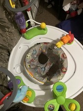 A Baby bouncer that can be used for babies up to 4-9 months