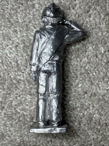 4” Boy Scout Saluting Heavy Pewter Statue - Americana Collectible - Bild 3 von 6