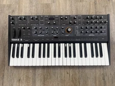 Sequential Take 5 Compact Polyphonic Analog Synthesizer