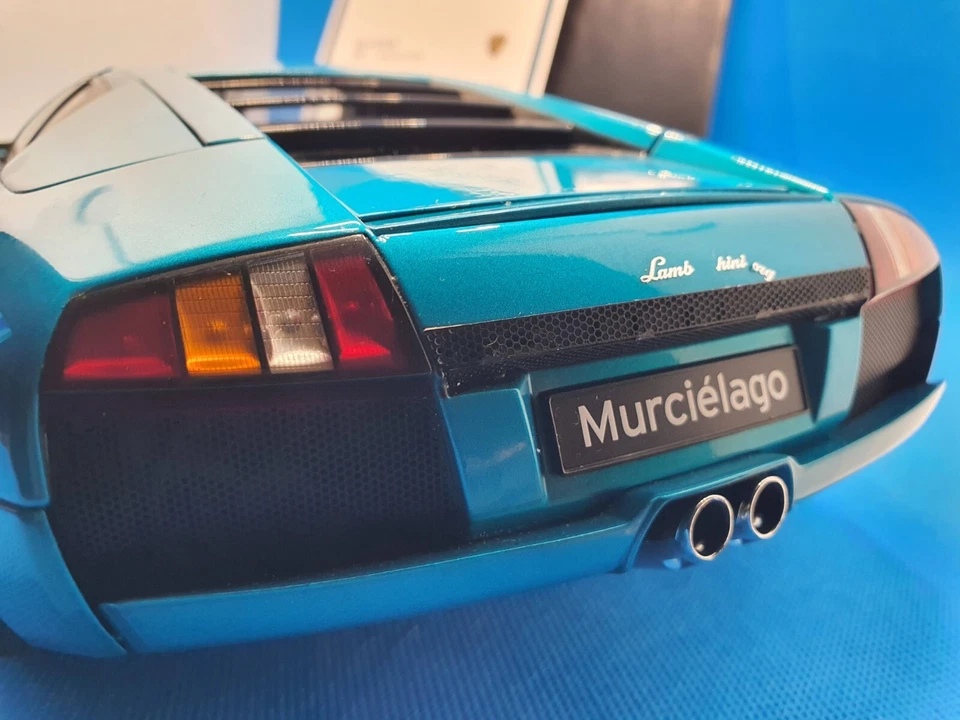 AUTOart Signature Collection 1/12 Lamborghini Murcielago Edición 40 Aniversario Foto 4 de 4