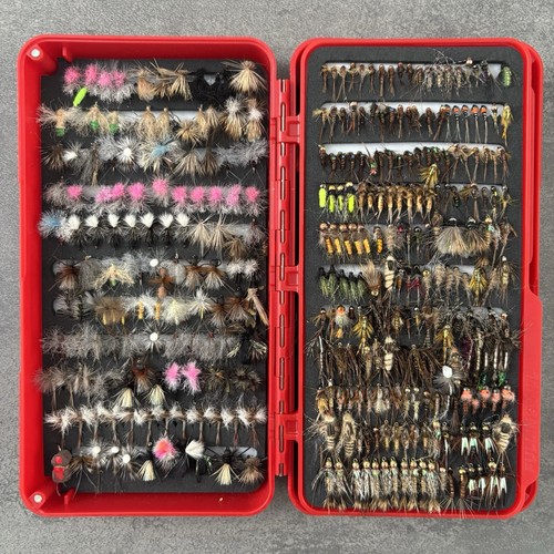Caja de moscas personal de Cathy Beck surtido de alrededor de 550 moscas de agua dulce - Imagen 4 de 7