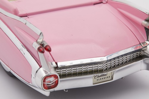 Maisto 1959 Pink Cadillac Eldorado Biarritz Scale 1/18 Rare Super Collectable - Picture 13 of 16