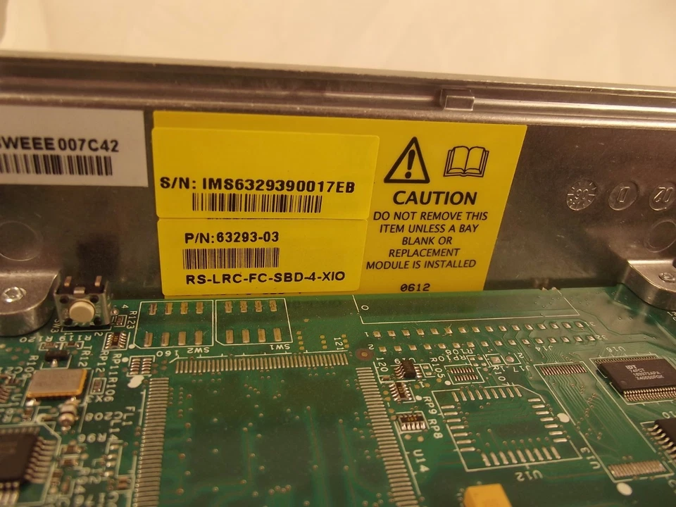 Xyratex 63293-03 Launch 3 Telecom AT FC QLogic Controller 20-2 - Image 2 of 4