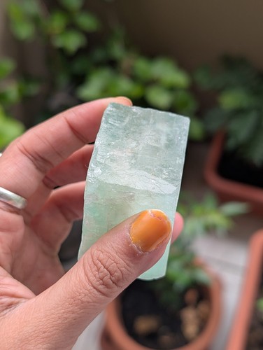 Green Calcite Piece (117g) - Picture 2 of 3