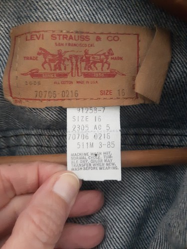Vintage Levi's Denim Trucker Jacket Size 16 - Picture 7 of 7