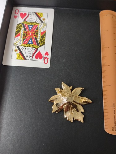 Red And Green Talbots Christmas Poinsettia Brooch Pin - 第 3/5 張圖片