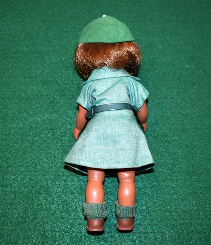 GIRL SCOUT - 1968 BLACK 8" VINYL EFFENBEE FLUFFY - Picture 5 of 5