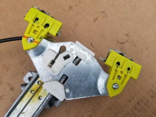 MK1 NISSAN QASHQAI N/S PASSENGER SIDE REAR ELECTRIC WINDOW MECH REGULATOR MOTOR - Picture 2 of 3