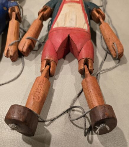 Vintage Austrian Wooden Marionette Puppet Set - Pinocchio & Mountie -Rare - Picture 4 of 20