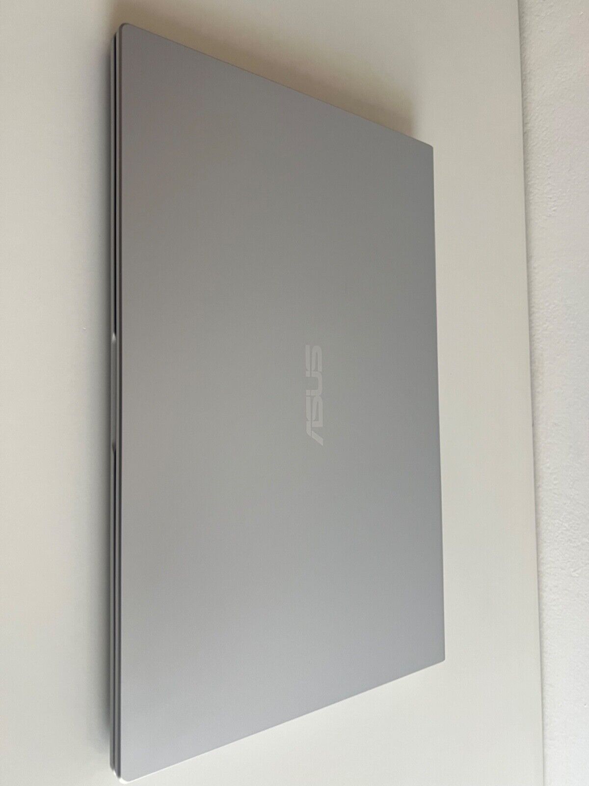 Foto 1 di 9