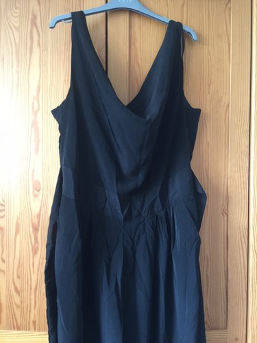 Bnwt Ladies Black Summer Peacocks Evie Jumpsuit Size Uk 18 - Picture 2 of 11