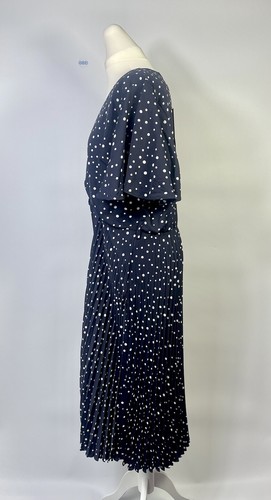 AX Paris Curve Plus Pleated Skirt Short Sleeve Polka Dot Spot Dress Navy Size 22 - Picture 4 of 8