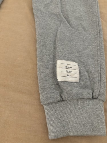 THOM BROWNE. Classic Sweatpants With Engineered 4-Bar Size 1 - Picture 11 of 19