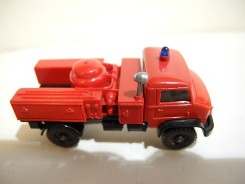WIKING VINTAGE 1:87 FIRE DEPT. SUPPORT UNIMOG POWDER TRUCK 1964-74 MINT #1051/3 - Picture 7 of 8