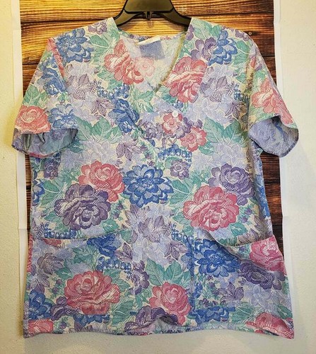 L Crest Pastel Floral Pattern Short Sleeve Scrub Uniform Top EUC - Picture 1 of 4