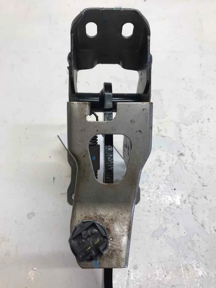 2005 HONDA ELEMENT Brake Floor Stop Foot Pedal w/ Bracket Assembly Used Foto 2 de 4
