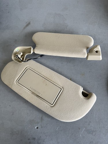 15 16 17 Ford Expedition Front Left Right Sunvisor Sun Visor Set Beige 1385 OEM - Picture 7 of 11