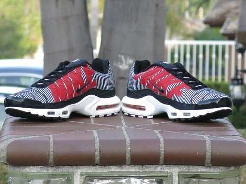 Nike Air Max Plus TN SE Sneakers Uomo Running, Cross Training AT0040-001 - Foto 3 di 10