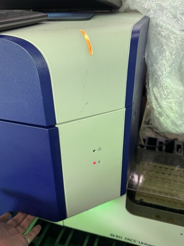 BD FACSVersé 3-Laser Flow Cytometer w/ Loader, PC, Software & Extras – Tested - Picture 20 of 24