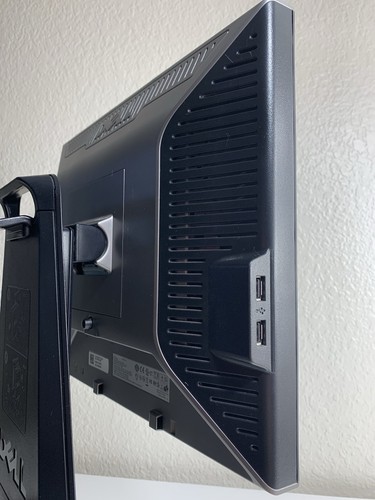 Dell 17" LCD Monitor 1708FPt With Tower Stand - Picture 5 of 10
