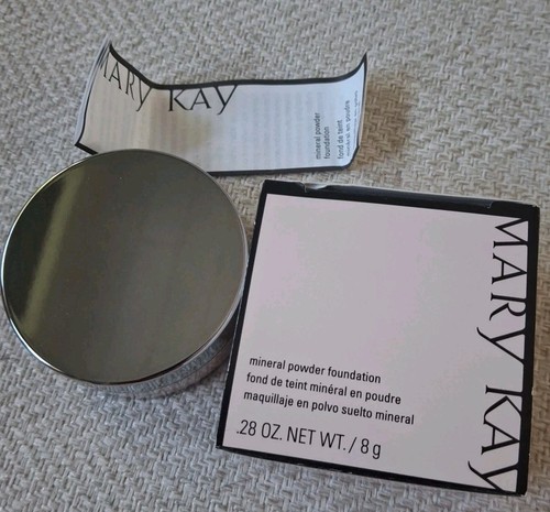 Mary Kay Mineral Powder Foundation - Beige 2 - 0,28oz (040989) Neu im Karton eingestellt
