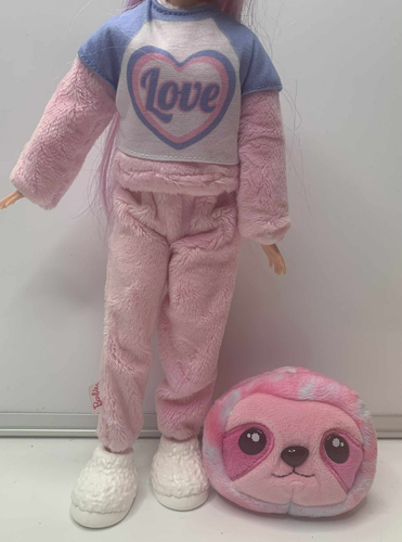 Barbie doll cutie reveal Mattel Outfits Doll (P2) - Picture 2 of 4