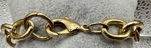 GUESS Gold Tone Chain Link Bracelet w/ Mesh Bow & Charms 7" - Picture 2 of 4