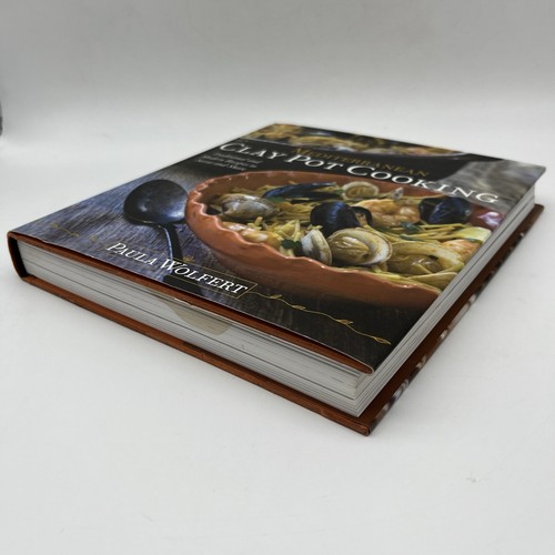 Mediterranean Clay Pot Cooking: Traditional and Modern Recipes to Savor - Picture 3 of 10