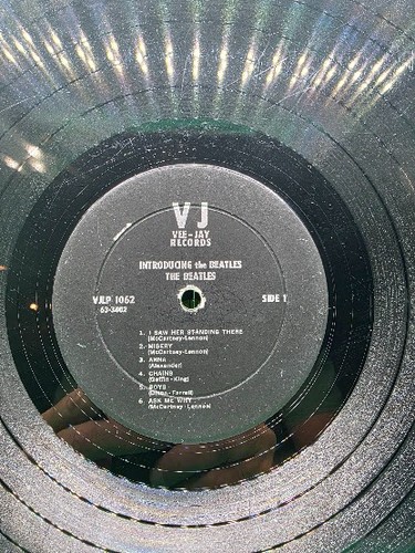 Rare Vintage Vinyl album VJ 1092 Beatles "Songs Pictures Stories" 2/3 Gatefold - Picture 17 of 20