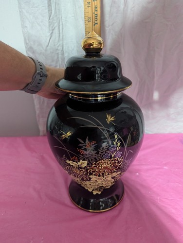 Imperial Dynasty MANN stamped Asian oriental style black 12" vase jar with lid - Picture 5 of 6