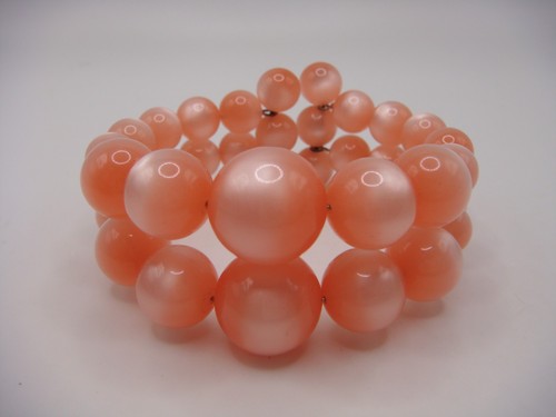 VINTAGE MOONGLOW THERMOSET DUAL STRAND GRADUATED BEAD CUFF BRACELET ESTATE - Picture 8 of 14