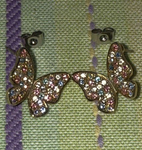 Vintage Schmetterlinge Ohrringe goldfarben mit rosa, babyblau, AB Strass - Bild 1 von 7