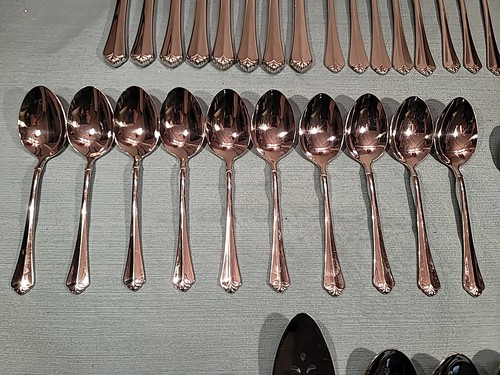 Oneida Juilliard Heirloom Glossy Silver Stainless Flatware 41 Pieces - Picture 10 of 23