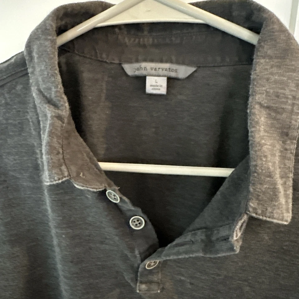 Camisa Polo John Varvatos Para Hombres Mezcla Algodón Seda Cuello Negra Talla L Foto 2 de 4