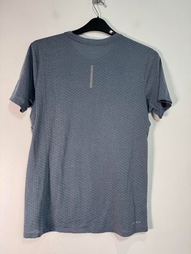 Nike Running T Shirt Men's Medium Grey Mesh Dri-FIT Quick-Drying Athletic Top - Picture 2 of 8